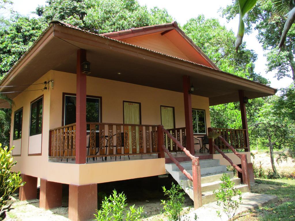 Khaosok Island Resort Khao Sok National Park Екстер'єр фото