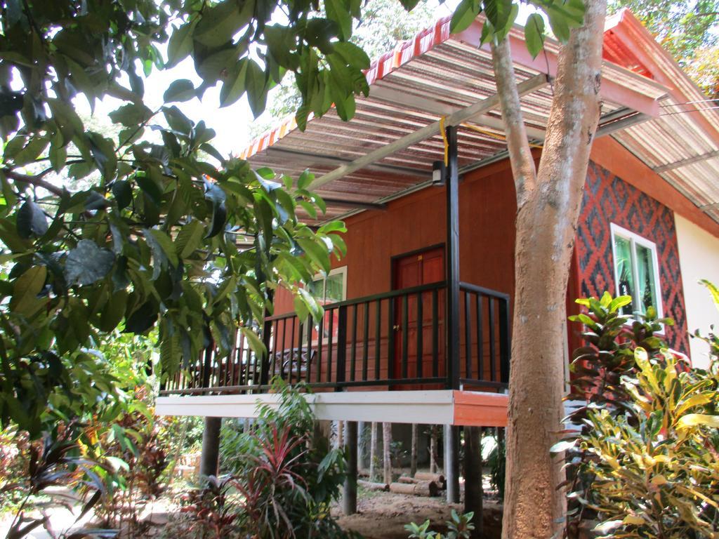Khaosok Island Resort Khao Sok National Park Екстер'єр фото